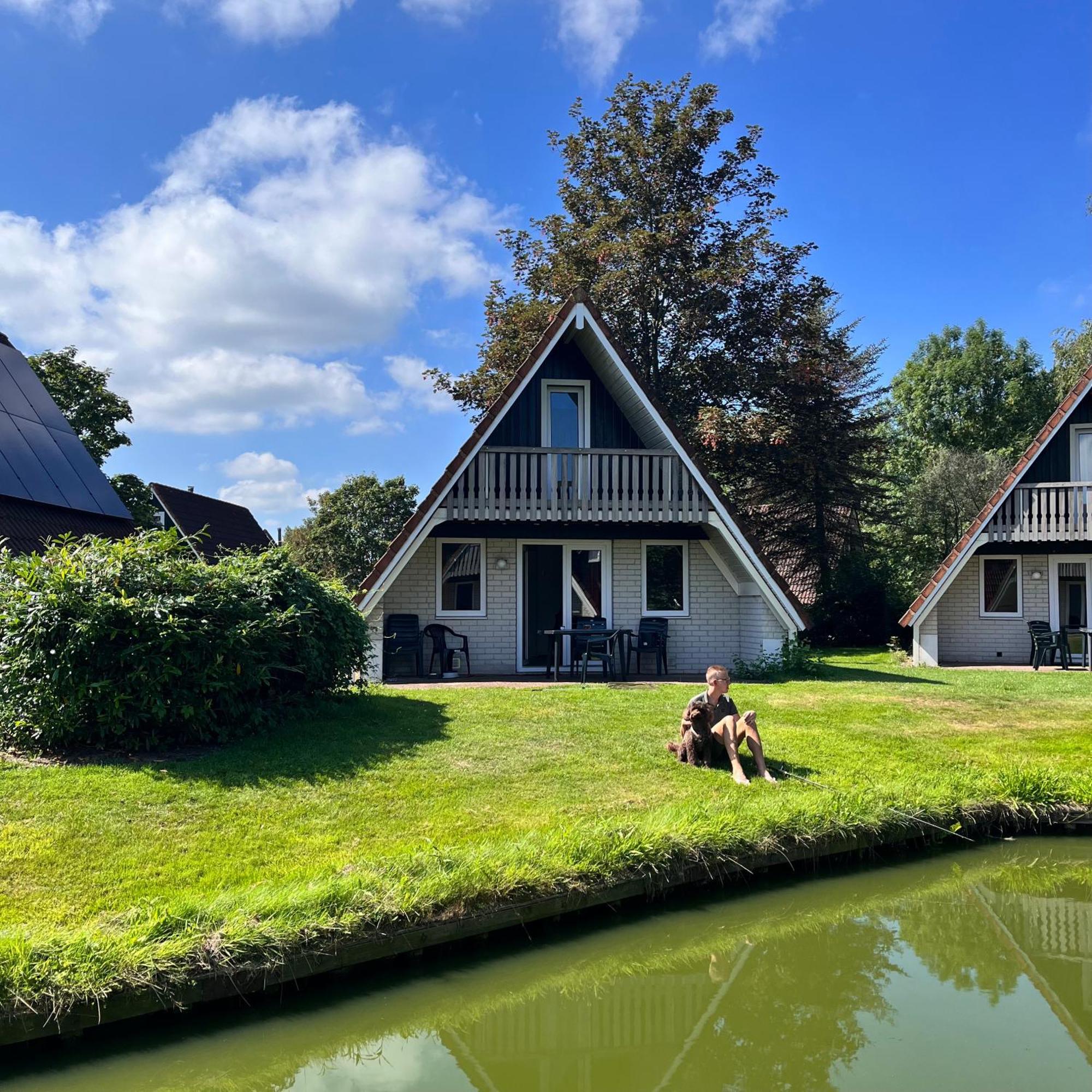 Vakantiepunt 142 - Moderne Vakantiewoning Aan Het Water! Gramsbergen ภายนอก รูปภาพ